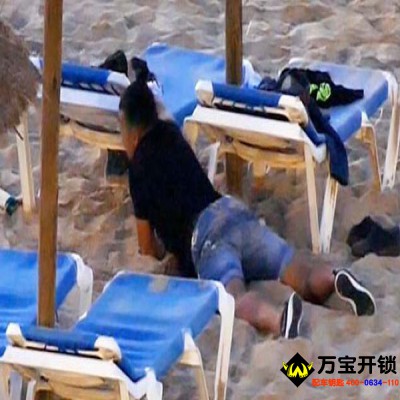 驚人視頻曝光西班牙盜竊團(tuán)伙海灘作案伎倆