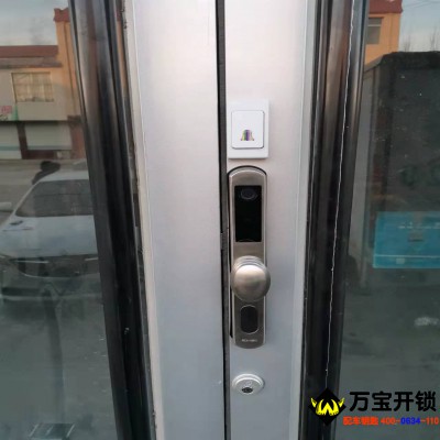 濟(jì)南市萊蕪區(qū)肯德基門玻璃門安裝指紋鎖
